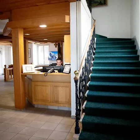 ベッド・アンド・ブレックファスト Sonne Interlaken-matten 3*