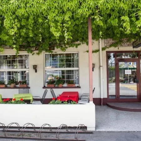 Alojamento de Acomodação e Pequeno-almoço Sonne Interlaken-matten Unterseen