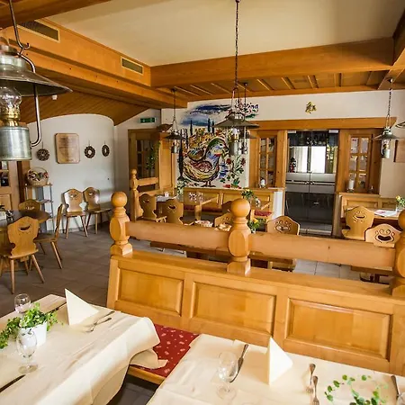 ベッド・アンド・ブレックファスト Sonne Interlaken-matten 3*