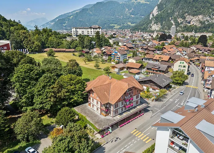 Oda ve Kahvaltı Sonne Interlaken-matten Unterseen